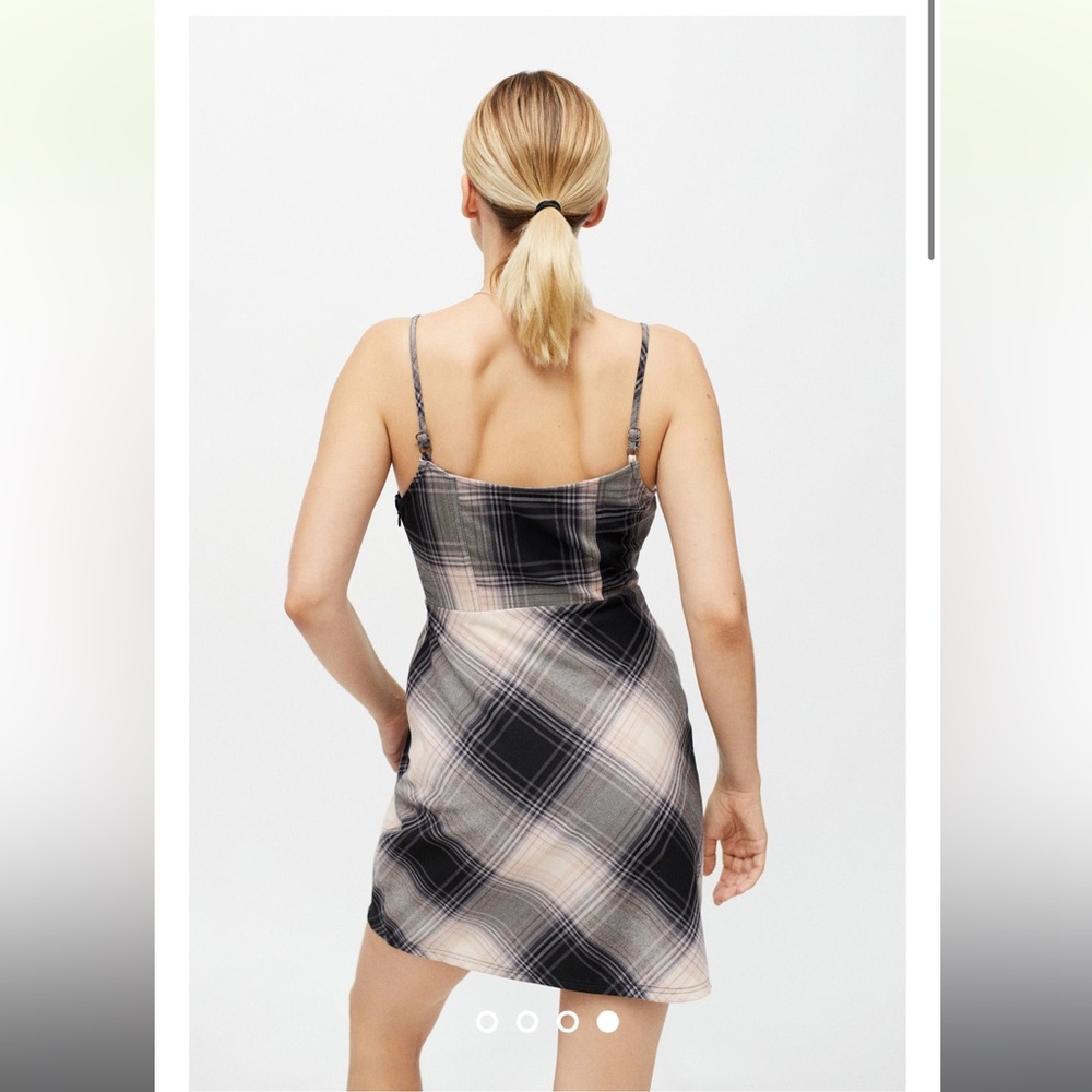 Urban Outfitters UO Keya Plaid Hook & Eye Mini Dress XS Extra Small - Picture 4 of 14